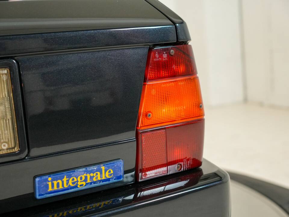 Bild 36/48 von Lancia Delta HF Integrale Evoluzione I (1992)