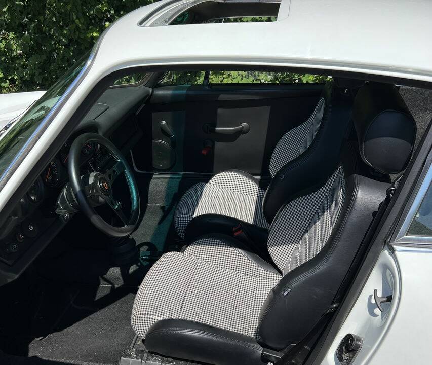 Bild 6/8 von Porsche 911 Carrera RS 2.7 (Sport) (1977)