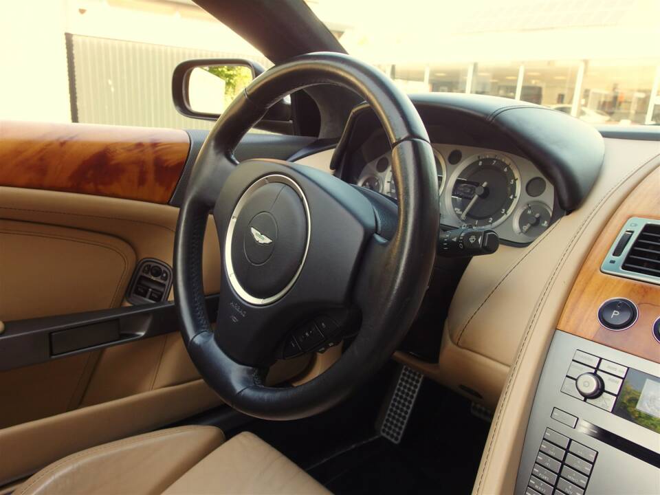 Bild 73/99 von Aston Martin DB 9 Volante (2006)