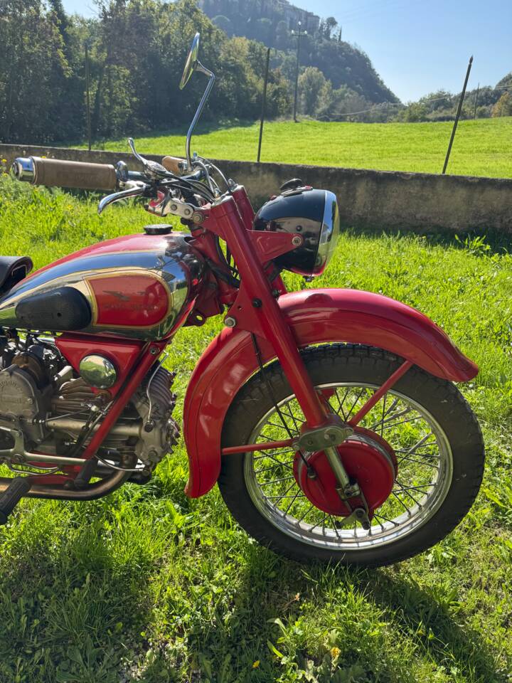 Afbeelding 11/12 van Moto Guzzi DUMMY (1950)