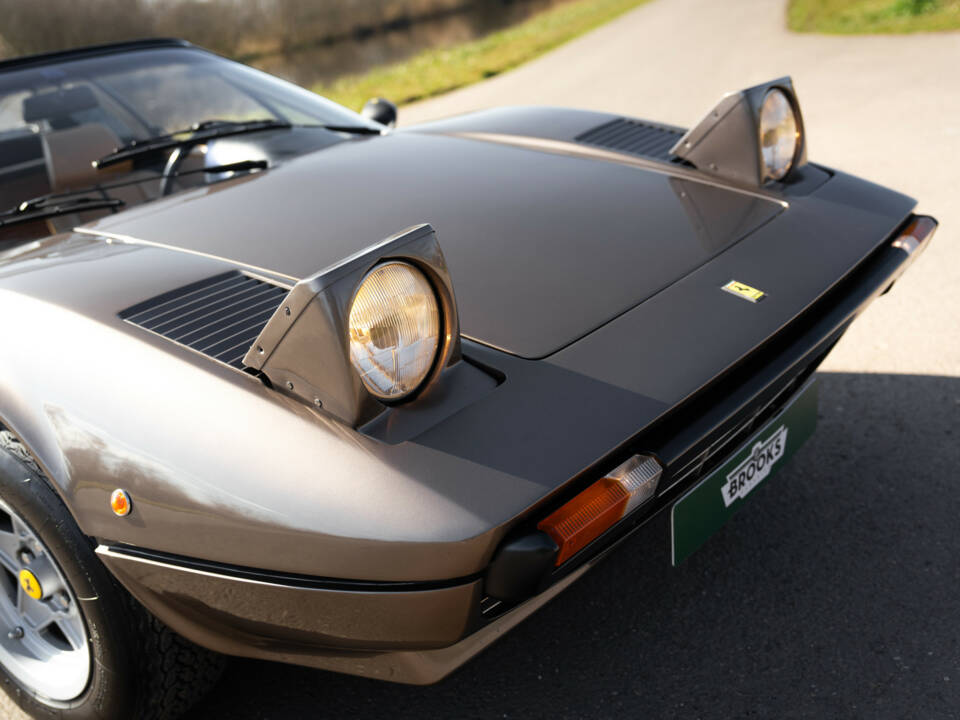 Bild 25/43 von Ferrari 308 GTS (1978)