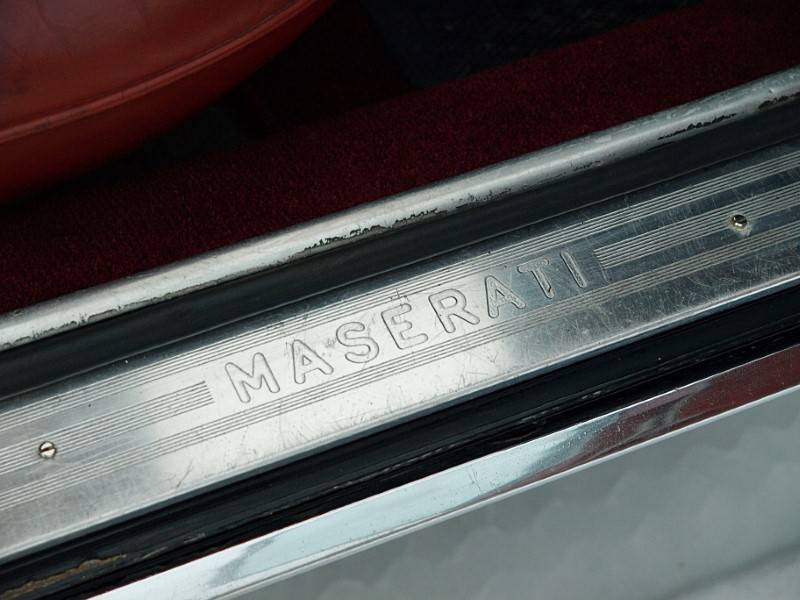 Afbeelding 34/50 van Maserati Quattroporte 4200 (1965)
