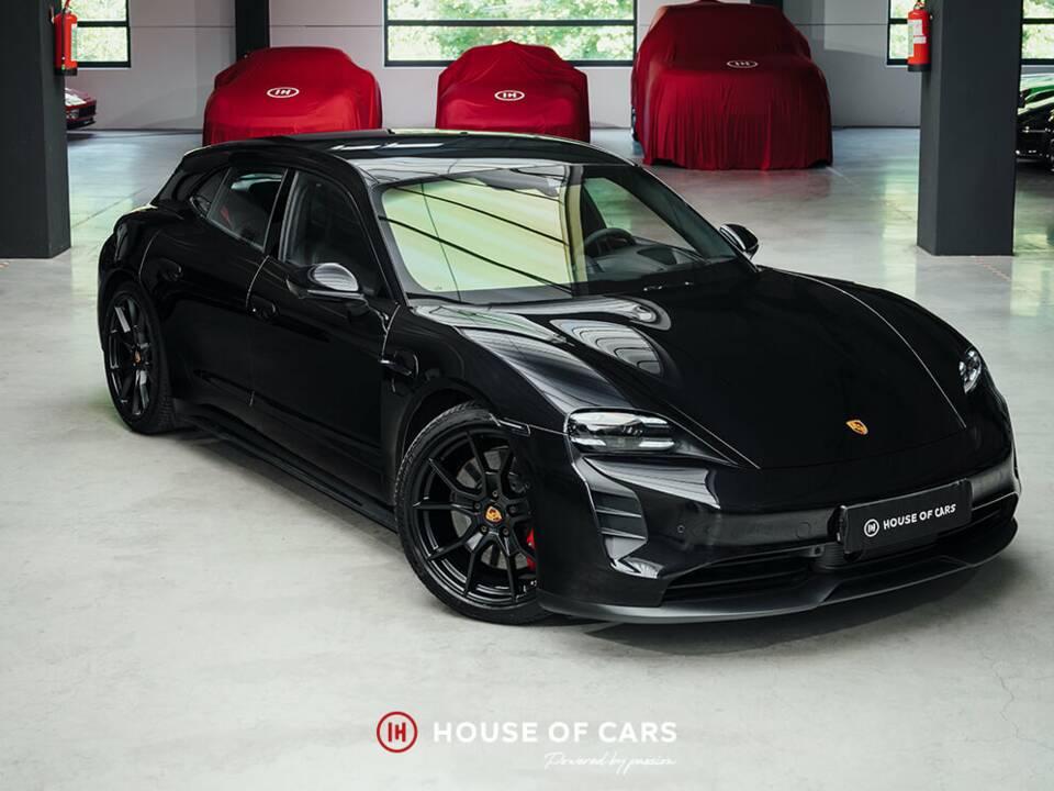Image 4/23 de Porsche Taycan GTS Sport Turismo (2022)