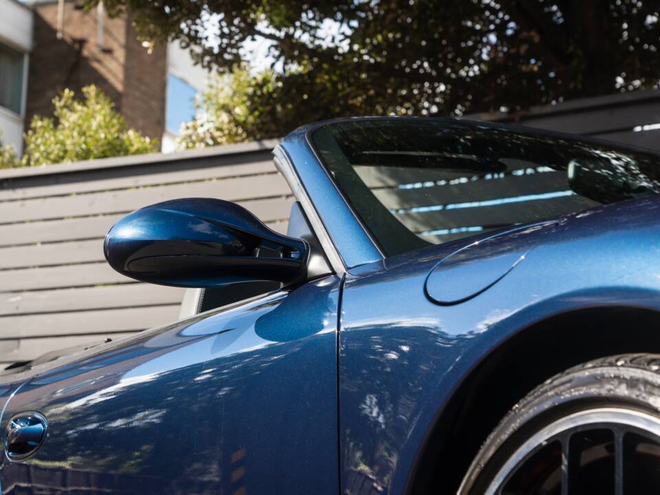 Image 47/54 of Porsche 911 Carrera GTS (2011)