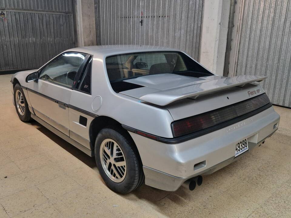 Afbeelding 6/8 van Pontiac Fiero SE (1985)