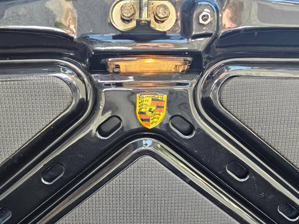 Bild 22/27 von Porsche 944 Turbo (1991)