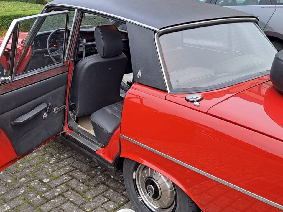 Image 49/53 de Rover 3500 S (1975)