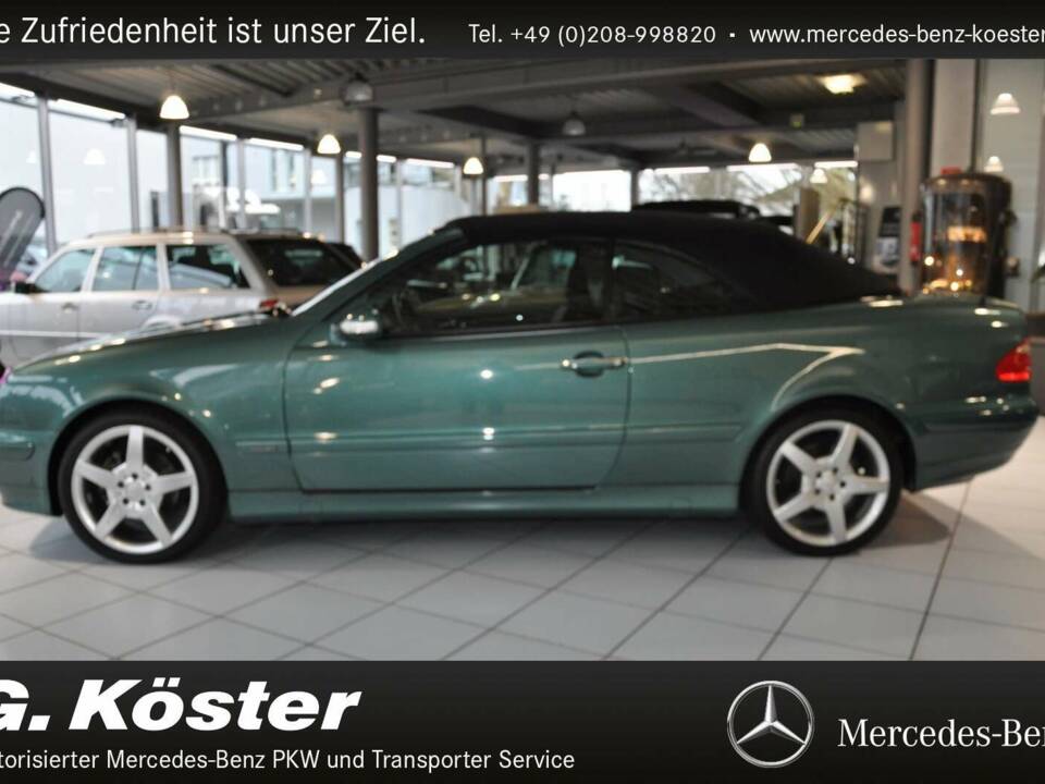 Image 2/12 of Mercedes-Benz CLK 200 Kompressor (2001)
