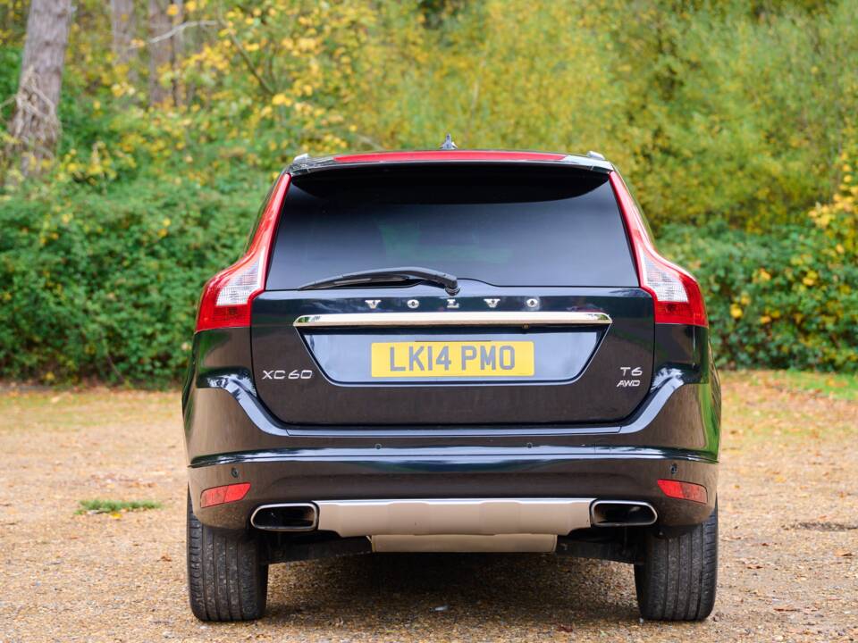 Bild 18/50 von Volvo XC60 T6 (2014)