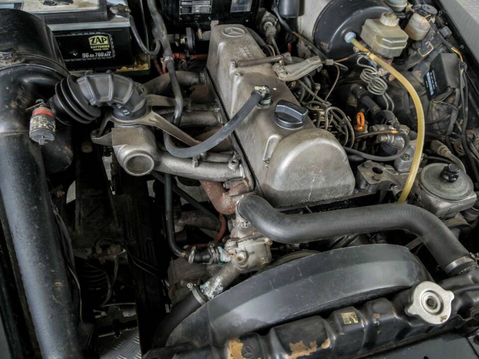 Afbeelding 40/50 van Mercedes-Benz 300 GD (SWB) (1983)