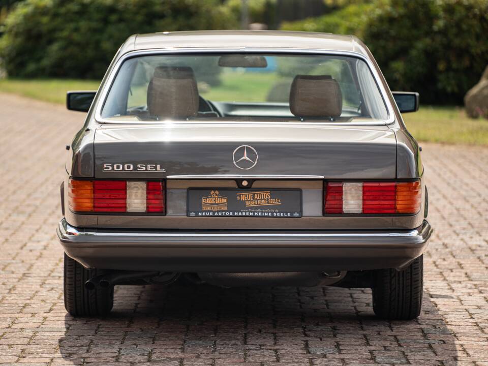 Bild 16/76 von Mercedes-Benz 500 SEL (1985)