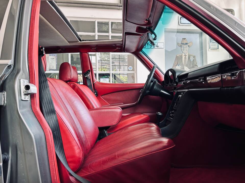 Imagen 10/22 de Mercedes-Benz 450 SEL (1975)