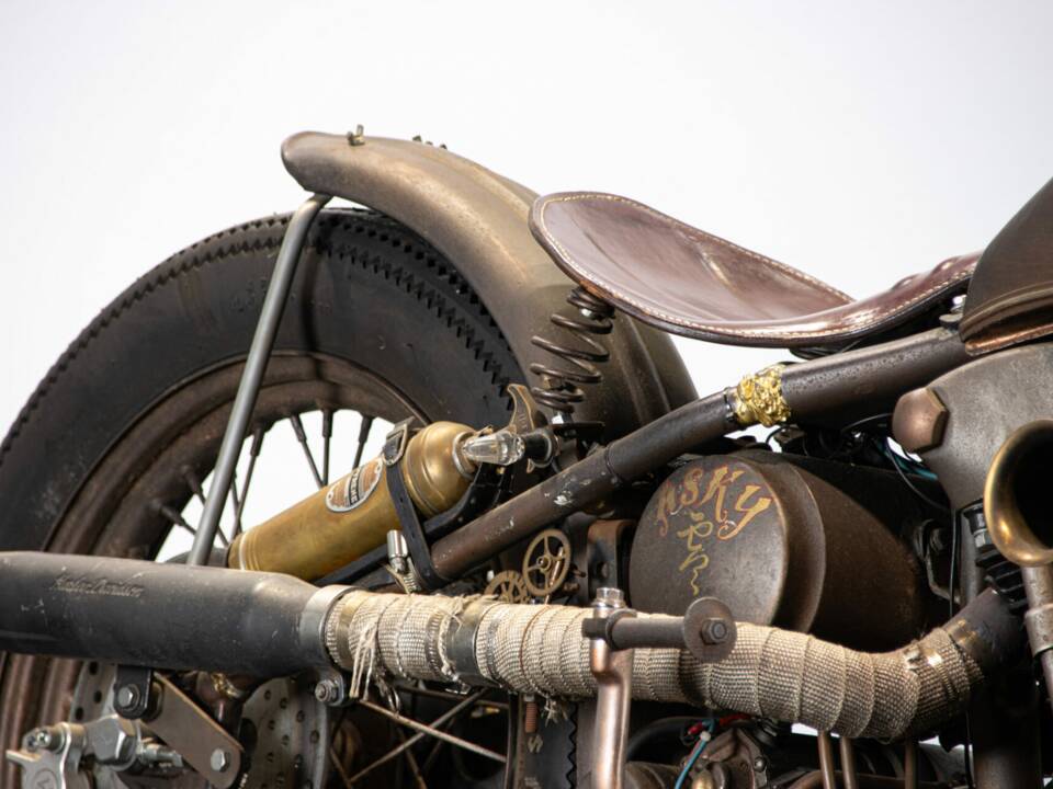 Image 38/50 of Harley-Davidson FXSTC 1340 Softail Custom (1989)