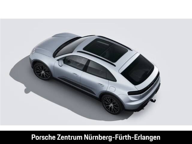 Image 4/13 of Porsche Macan 4 (2025)