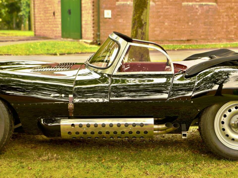 Image 9/50 of Jaguar XK-SS (1967)