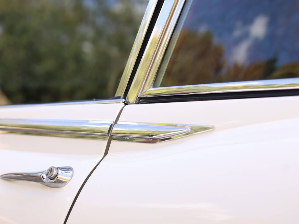 Image 10/50 de Jaguar Type E (2+2) (1970)