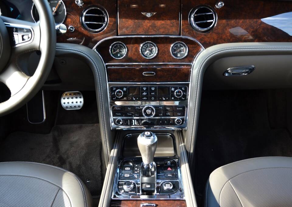 Image 21/36 de Bentley Mulsanne Speed (2015)