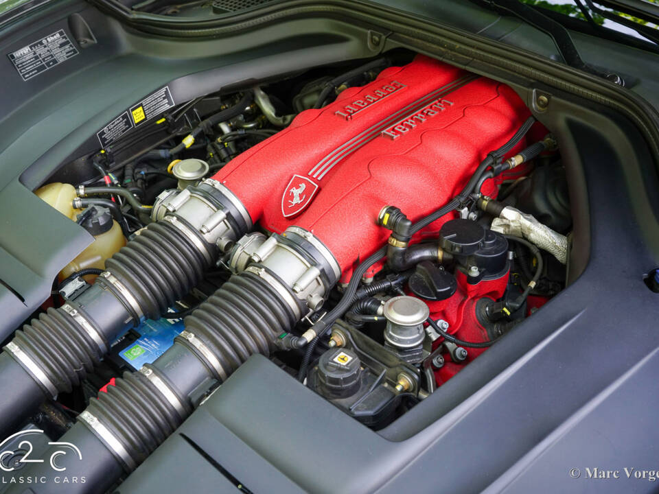 Image 25/85 de Ferrari California (2010)