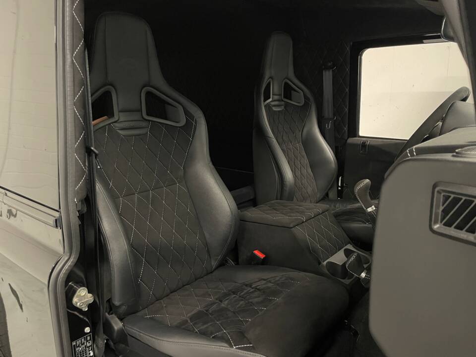 Afbeelding 16/42 van Land Rover Defender 110 (2014)