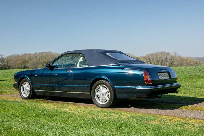 Image 50/50 of Bentley Azure Mulliner (1996)