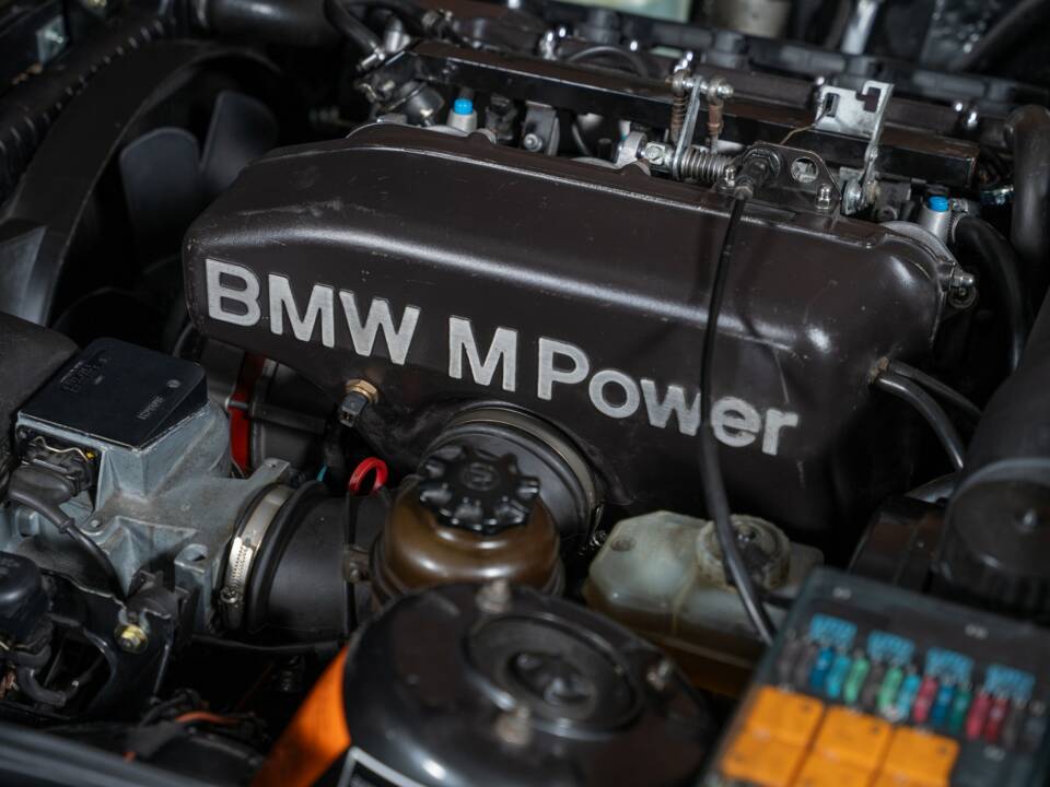 Bild 92/99 von BMW M3 (1986)