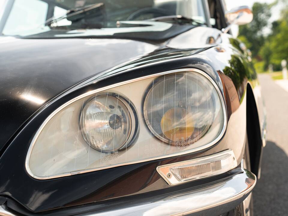 Imagen 9/37 de Citroën DS 21 (1970)
