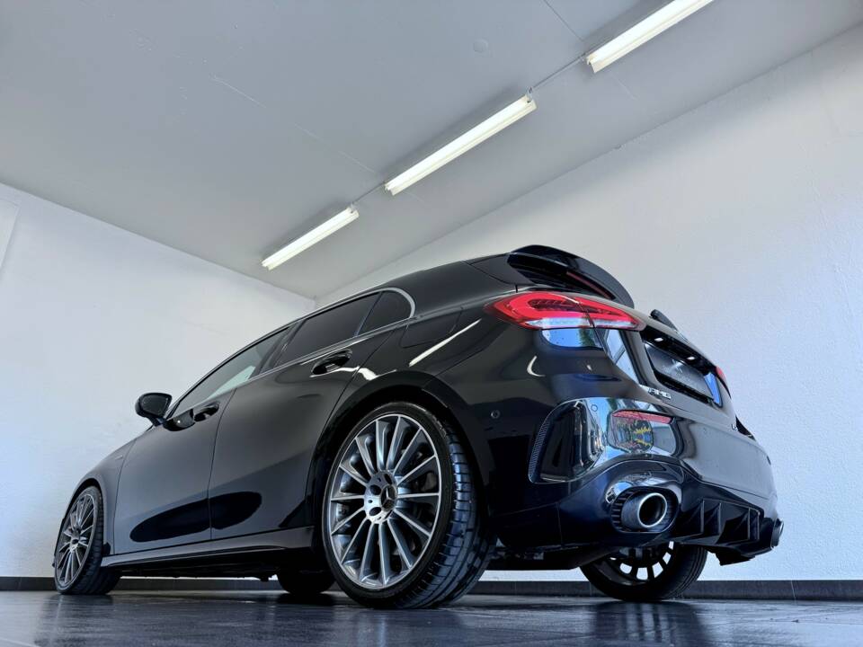 Bild 10/30 von Mercedes-Benz A 35 AMG 4MATIC (2021)