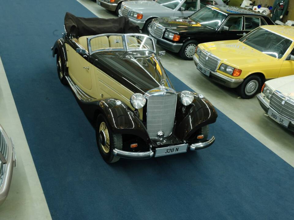 Bild 1/50 von Mercedes-Benz 320n Cabriolet A (1938)