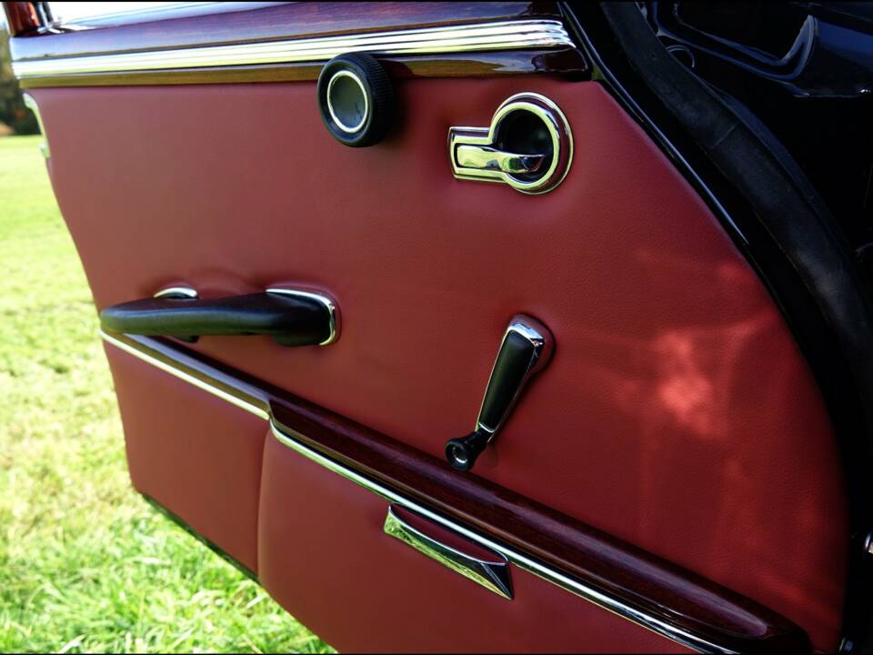 Image 10/20 of Mercedes-Benz 300 SE (1962)