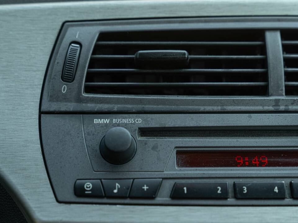 Image 33/49 of BMW Z4 2.2i (2004)