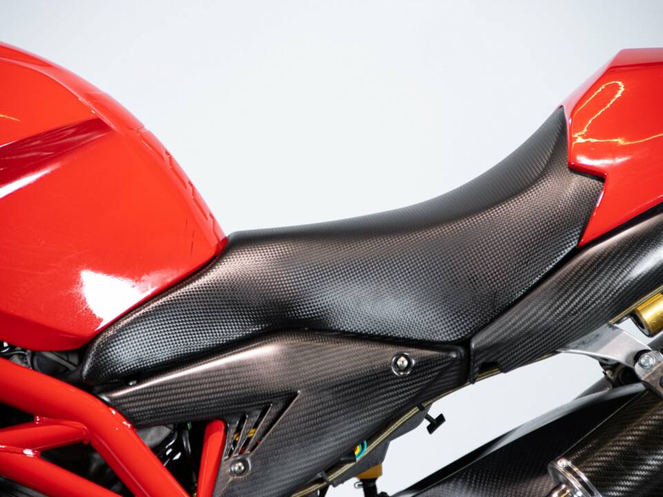 Immagine 20/50 di Cagiva DUMMY (2003)
