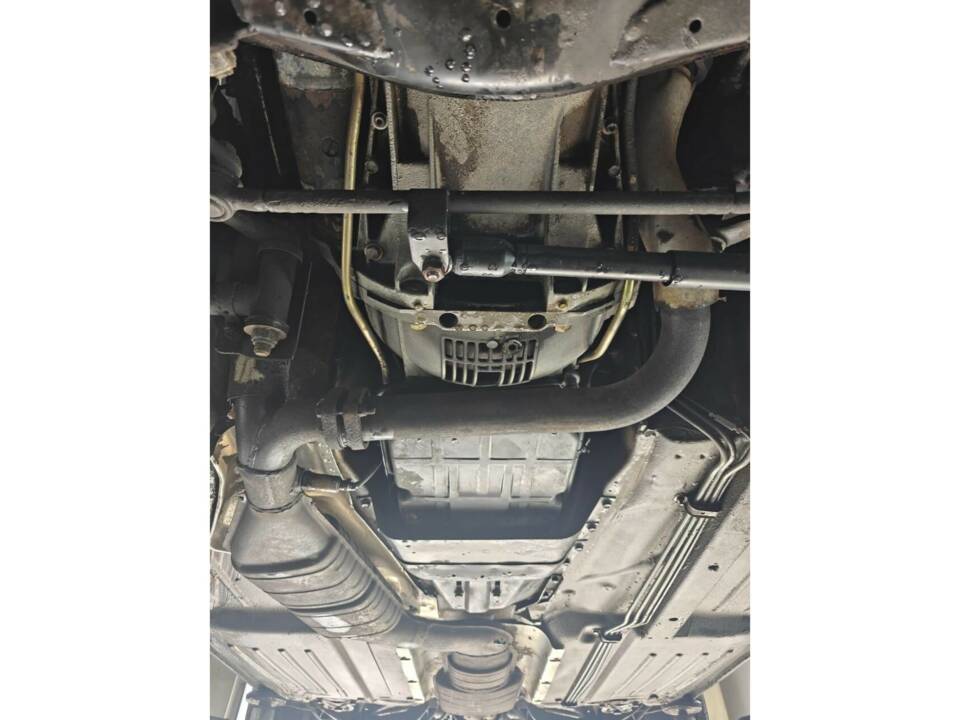 Image 37/50 de Mercedes-Benz 560 SL (1986)