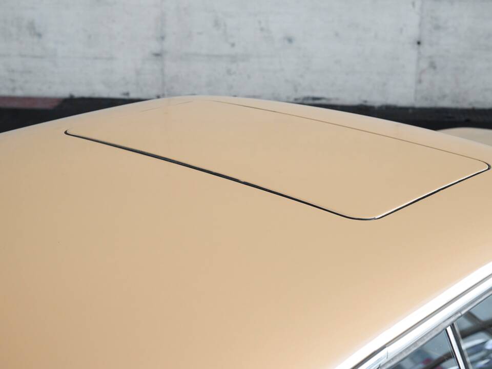 Bild 30/50 von Mercedes-Benz 450 SLC (1977)