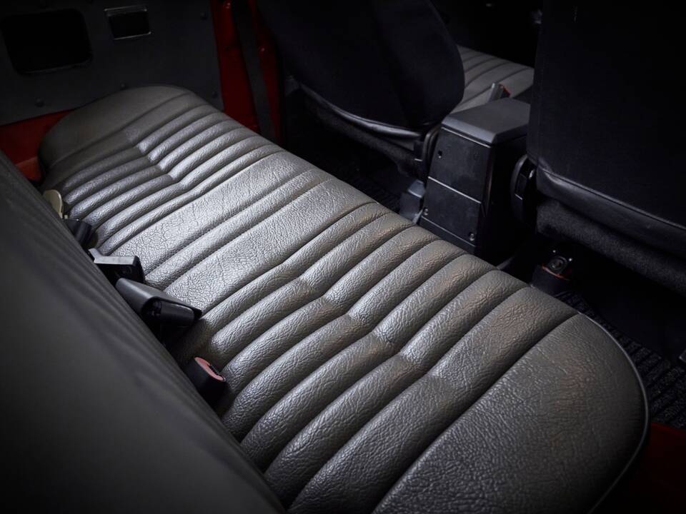 Afbeelding 72/100 van Toyota Land Cruiser LJ77 (1991)