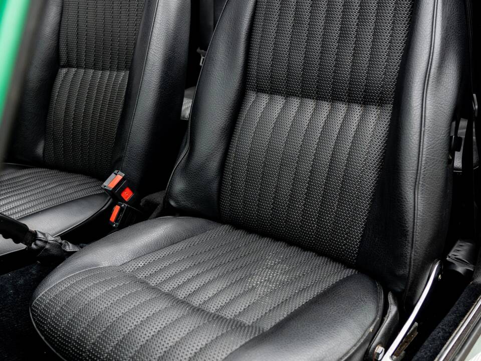 Bild 37/45 von Triumph Stag (1976)