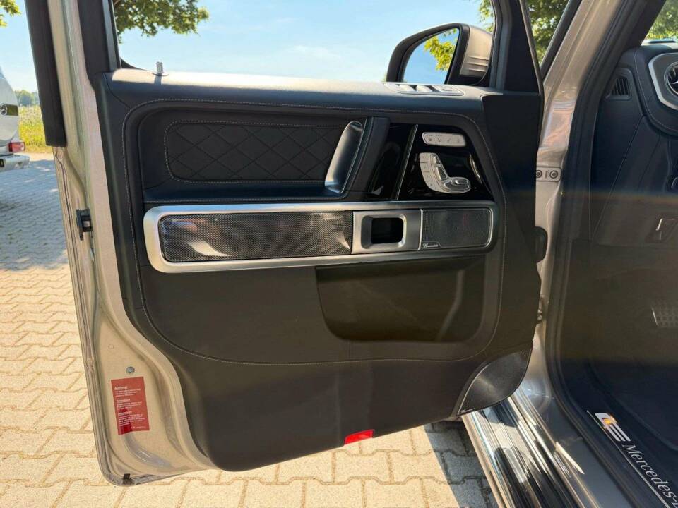 Image 12/28 de Mercedes-Benz G 500 (LWB) (2019)