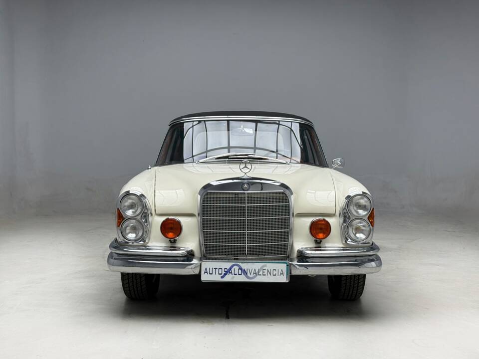 Afbeelding 12/36 van Mercedes-Benz 250 SE (1966)
