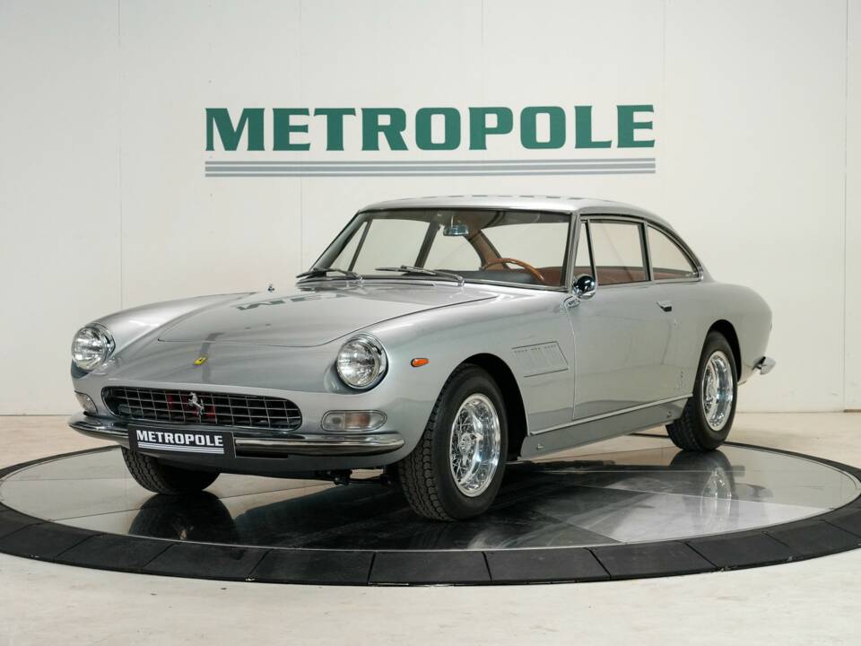 Bild 1/50 von Ferrari 330 GT (1965)