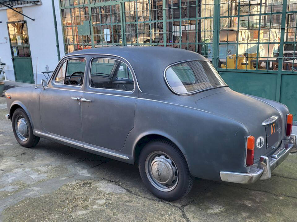 Image 13/45 of Lancia Appia (1962)