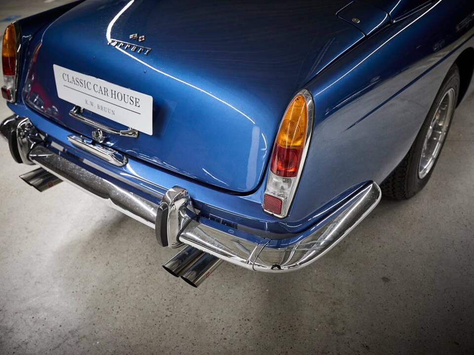 Imagen 53/100 de Ferrari 250 GT 2+2 (1963)