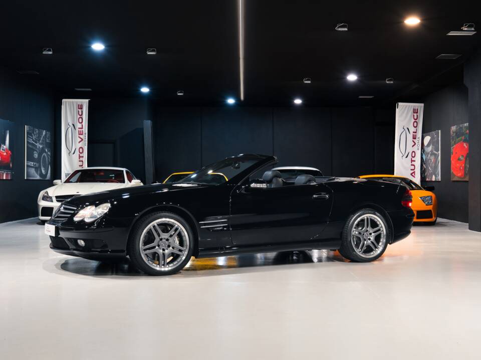Image 1/31 of Mercedes-Benz SL 55 AMG (2003)