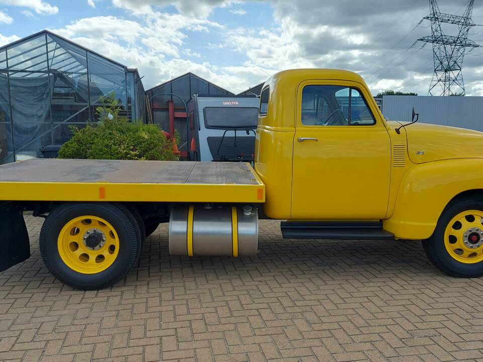 Image 8/8 of GMC 3500 1-ton (1953)