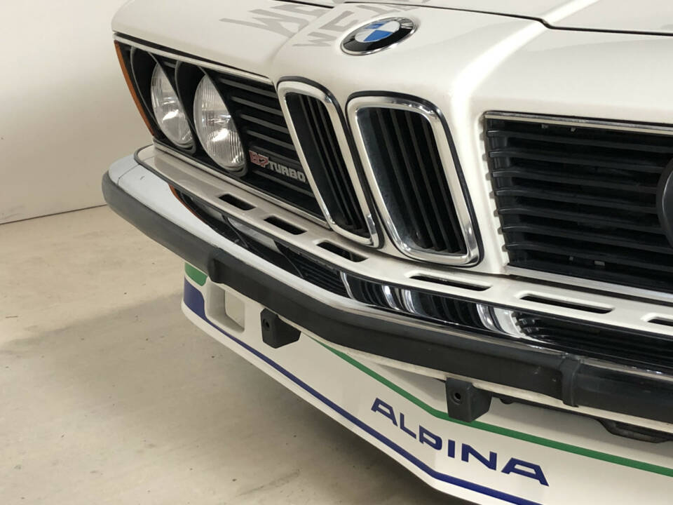 Image 13/33 of BMW 635 CSi (1981)