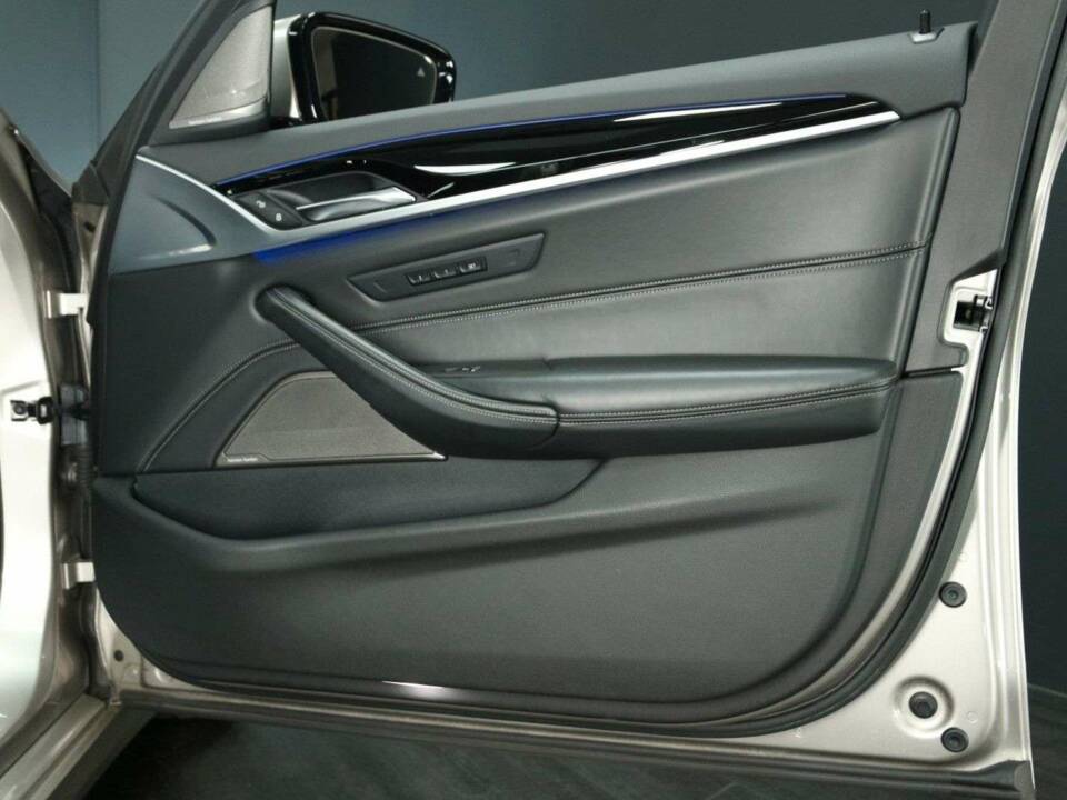 Image 30/50 of ALPINA B5 Biturbo AWD (2017)