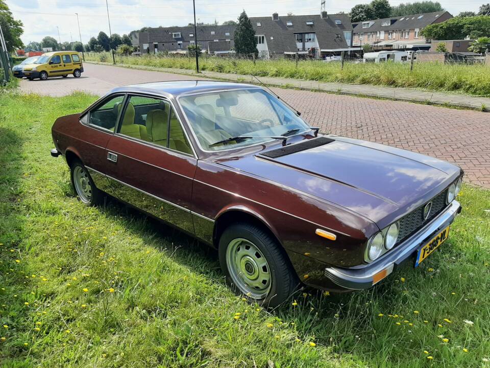 Image 17/25 of Lancia Beta Coupe 1300 (1979)