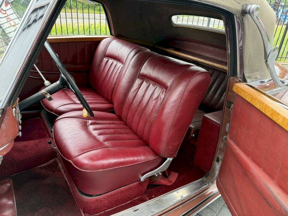 Image 19/32 of Mercedes-Benz 220 Cabriolet A (1952)