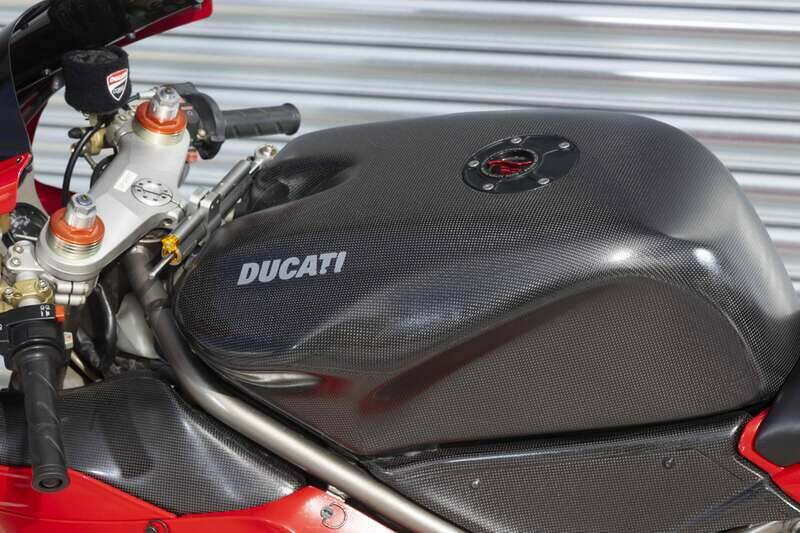 Image 15/41 of Ducati DUMMY (2000)