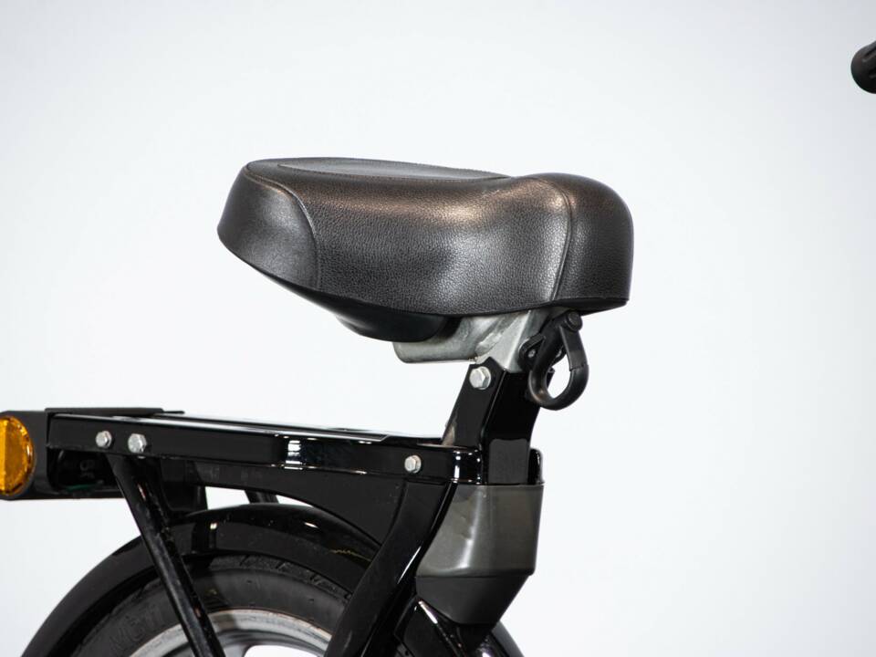 Bild 49/49 von Piaggio DUMMY (2002)