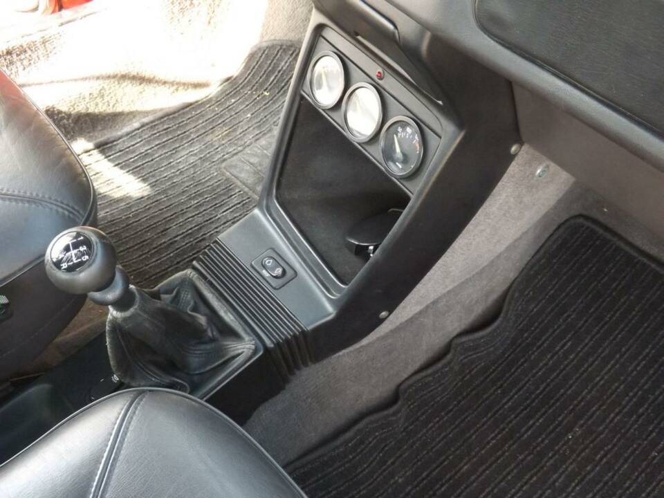Image 14/50 de Saab 900 Turbo S 16V (1991)