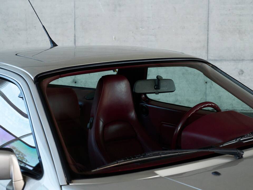 Image 27/50 of Porsche 928 GT (1989)